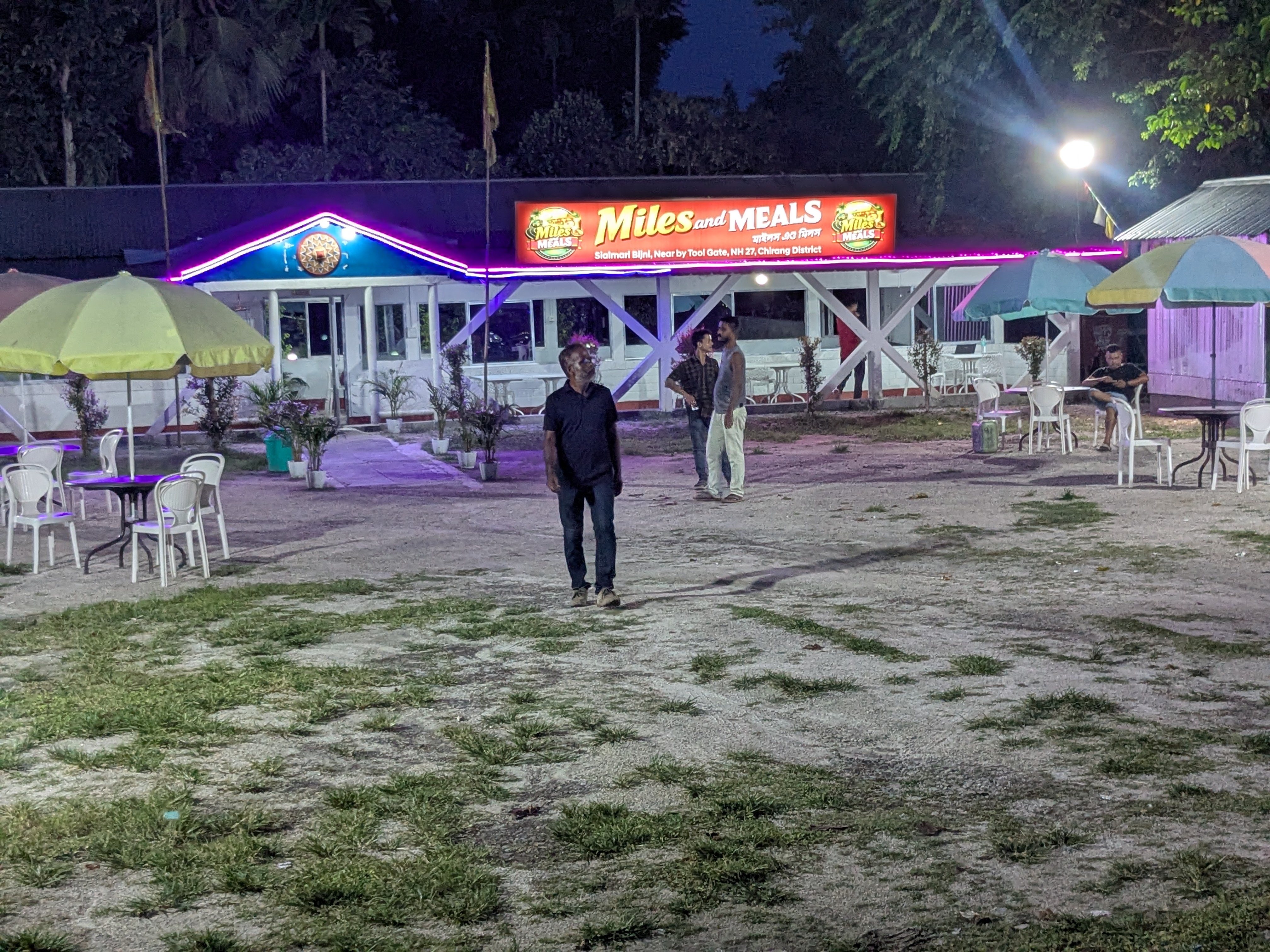 Miles & Meals roadside sign